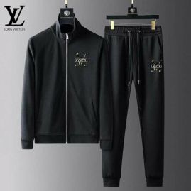 Picture of LV SweatSuits _SKULVm-5xlkdt0729374